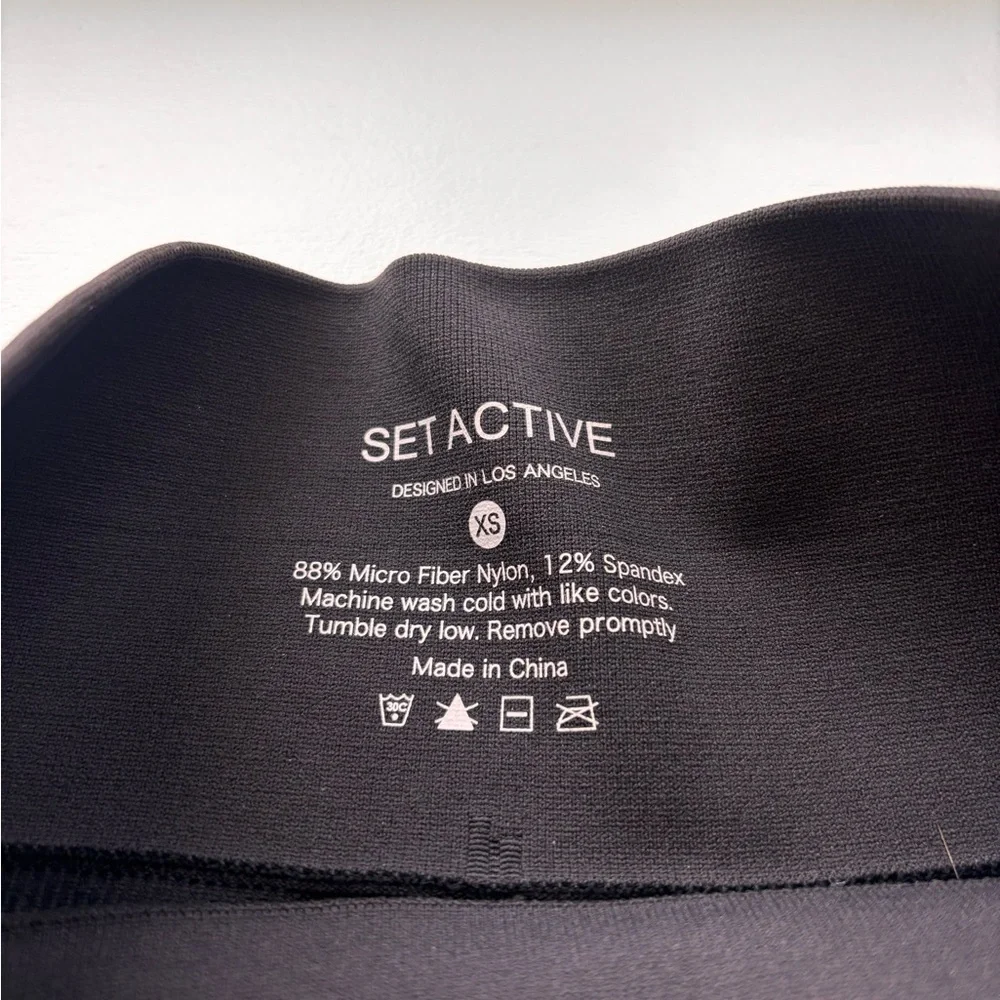 SET Active Seamless Rib Activewear Set (Bra & Shorts) - Picture 7 of 7